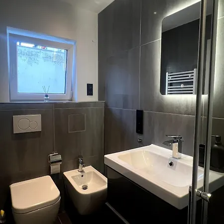 Black Zentral Apartment *